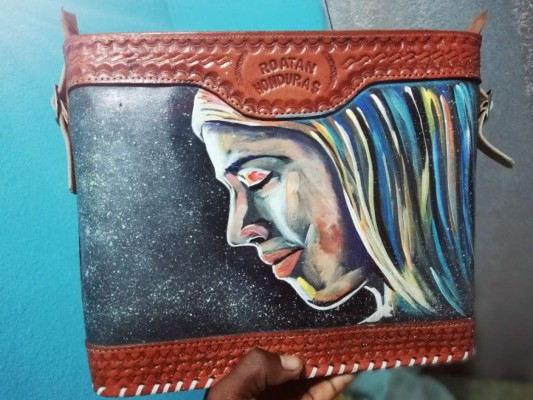 Maynor Córdova, un artista del retrato