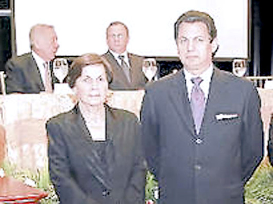 Restos de Erlinda Canahuati serán sepultados hoy