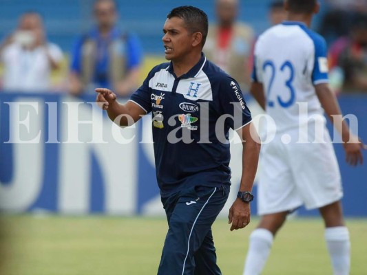 El Lobo aulló en el área técnica en el inicio del Hexagonal Honduras-Panamá