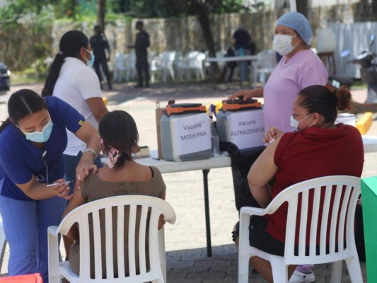 Mayores de 12 años pueden acudir al 'Vacunatón' en Islas de la Bahía&nbsp;&nbsp;