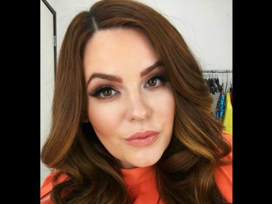 Facebook bloqueó anuncio de modelo por ser 'gorda”