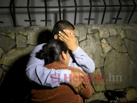 FOTOS: Dolorosa entrega de cuerpos de reos fallecidos en cárcel de Tela