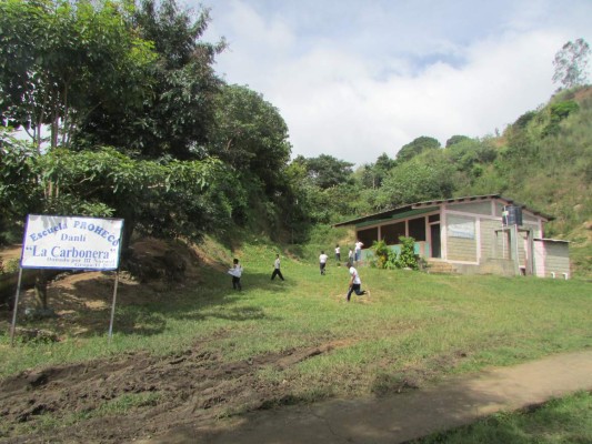 Desechos tocan las puertas de casas en Danlí
