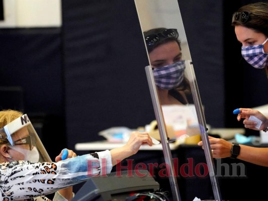 Corte Suprema de Texas rechaza intento republicano de desechar votos