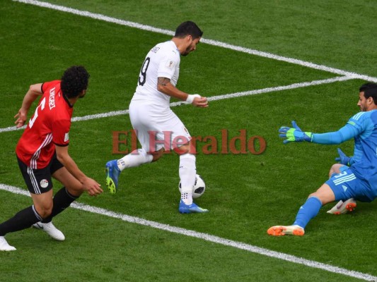 VÍDEO: Uruguay rompe maleficio ganando 1-0 en su debut ante Egipto