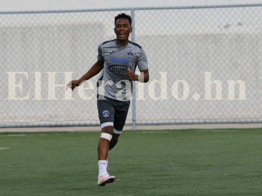 Fuertes medidas disciplinarias contra Deybi Flores