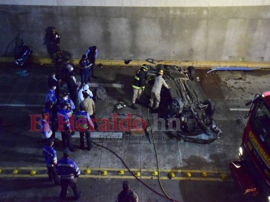 Las fuertes imágenes que dejó el accidente en el bulevar Juan Pablo II