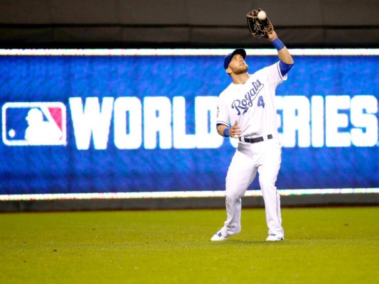 Royals 5-4 Mets en primer juego de la serie mundial de béisbol 2015