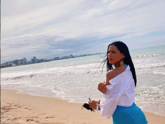AloSofia, la cantante con la que Anuel AA supuestamente engañó a Karol G (Fotos)