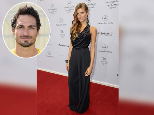 La belleza femenina se apodera de las canchas