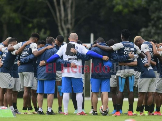 Honduras entrenó este lunes con la mira puesta en Panamá (Fotos)