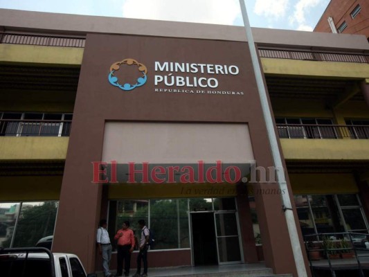 El Ministerio Público encabeza 22 líneas de investigación por actos de corrupción durante la crisis.