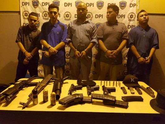 Capturan a cinco supuestos integrantes de la pandilla 18 en Santa Bárbara