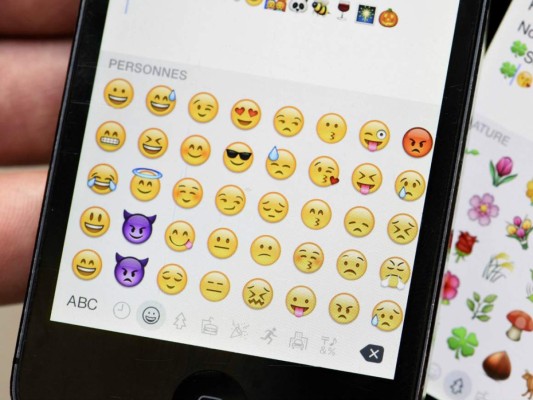 ¿Por qué los emojis son de color amarillo?