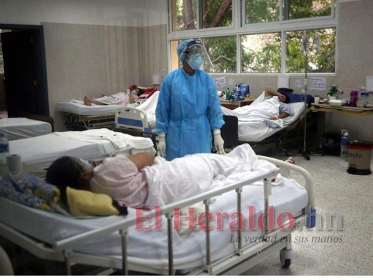 Pacientes covid-19 siguen en riesgo por falta de tocilizumab en el Tórax