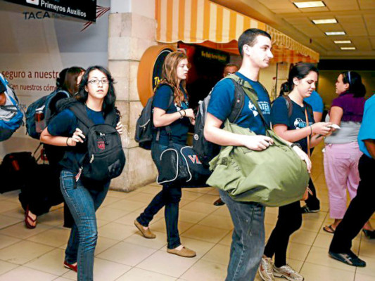 Poder Ejecutivo y Congreso dan marcha atrás 'trancazo” migratorio