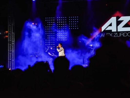 El vibrante concierto que ofrecieron Alex Zurdo, Indiomar y Rudy Torres en Honduras