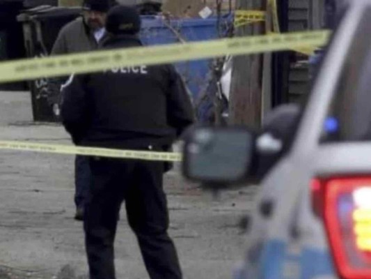 Hallan cinco cuerpos baleados en Michoacán, México  