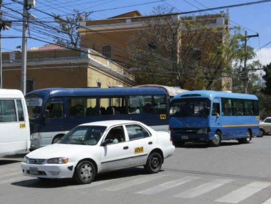 ¿Cuándo se hace efectivo el aumento al pasaje en Honduras?