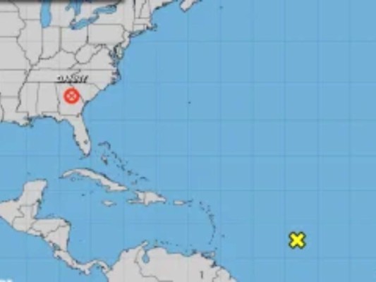 Vigilan posible formación de un ciclón tropical en el Atlántico