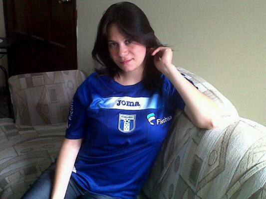 FOTOS: Afición apoyando a Honduras ante EE UU