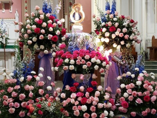 Jubilosos hondureños reciben a la Virgen de Suyapa en Boston&nbsp;&nbsp;