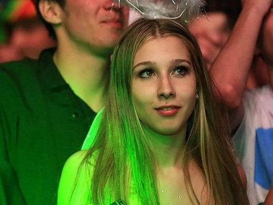 Joven mata a su novio, regresa a casa y publica una tierna foto en redes sociales