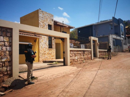 Aseguran lujosa casa a hermana de Rosa Elena de Lobo, ex primera dama de Honduras