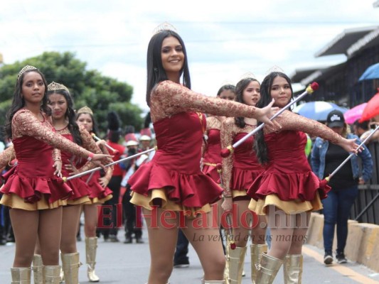 FOTOS: Los cuadros de palillonas que brillaron este 15 de septiembre