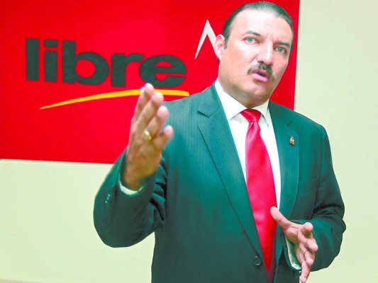 Rasel: Patricia Rodas no debe esperar a 'que la favorezca el ‘dedo’”