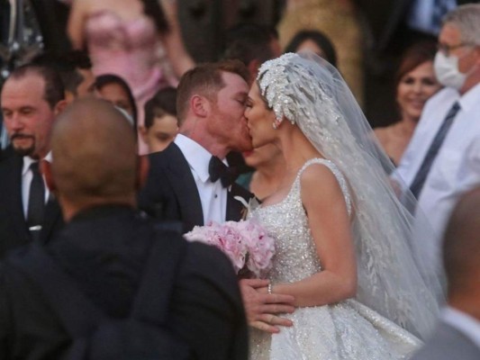 Así fue la elegante y espectacular boda del 'Canelo' Álvarez y Fernanda Gómez