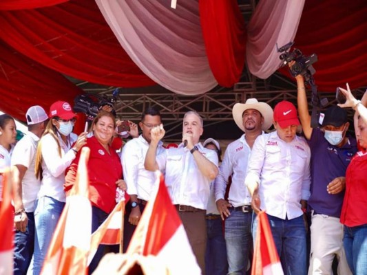 Xiomara Castro, Nasry Asfura y Yani Rosenthal recorrieron Honduras con sus promesas de campaña (Fotos)