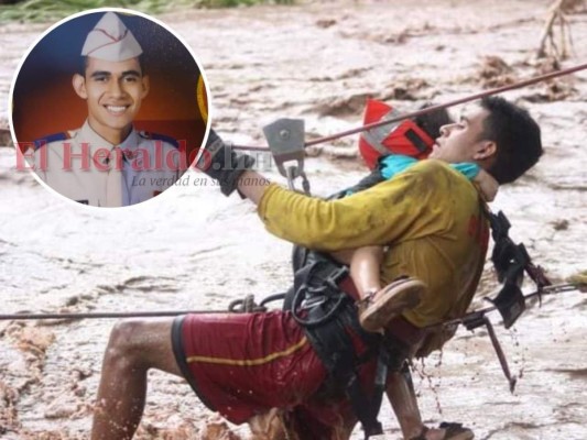 'Le dije ‘abráceme fuerte’ y ella se aferró a mí”: el relato de bombero héroe en la tormenta Eta