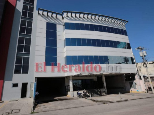 FOTOS: Así inician operaciones las instituciones del Estado en apertura inteligente