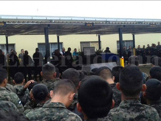 Homenaje a policía militar que murió en ataque contra Jorge Machado