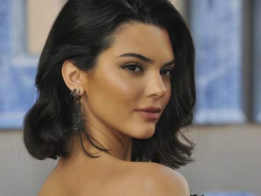 Kendall Jenner publica foto sin nada de ropa
