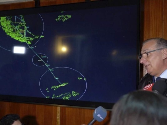 Intensifican búsqueda de avión chileno que iba a Antártida