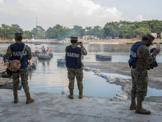 México impide el paso de caravana migrante que se dirigía a Estados Unidos