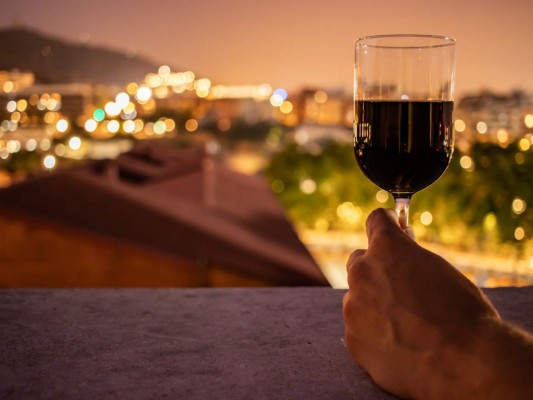 Curiosidades que no sabías de las personas que son zurdas