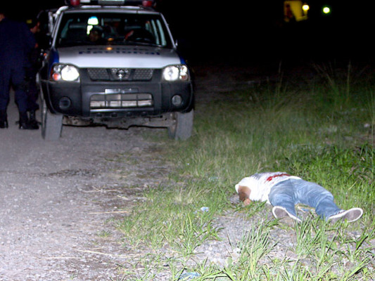 Por robarle la motocicleta asesinan a exagente de la DNIC