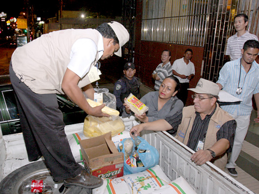 Por insalubre cierran restaurante de comida china en el bulevar Morazán de Tegucigalpa
