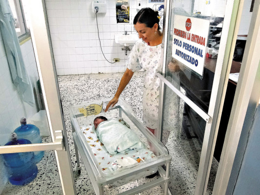 Santa Bárbara: En acera dejan a recién nacido