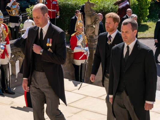 Dos horas: ¿Qué hablaron Guillermo y Harry luego del funeral de Felipe?