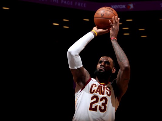 LeBron James se desborda con 37 puntos y Cavaliers logran quinta al hilo&nbsp;&nbsp;
