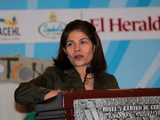 Los últimos tuits de Hilda Hernández antes de abordar el helicóptero