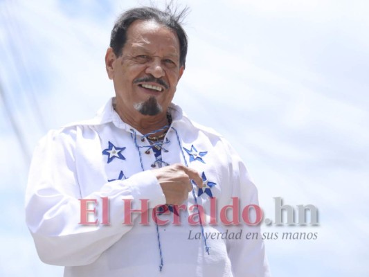 Compositor hondureño Manuel Castillo se recupera en hospital tras accidente&nbsp;&nbsp;