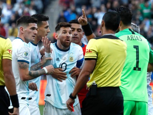 La dura sanción que puede recibir Leo Messi por críticas a la Conmebol