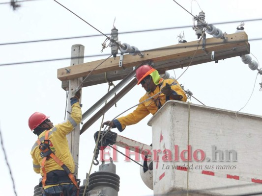 En 4,050 millones de lempiras sube mora de la ENEE durante gestión de EEH