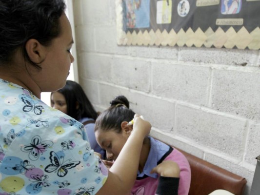 Apenas el 10% de las escuelas de la capital tienen clínicas médicas