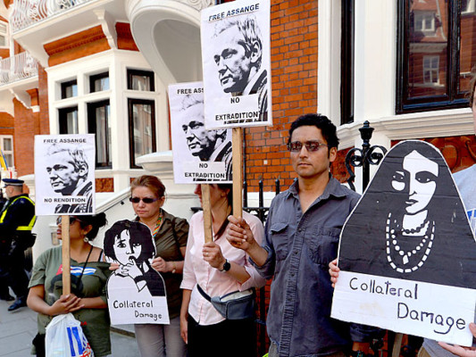 Embajadora de Ecuador mantiene conversaciones sobre asilo político de Assange